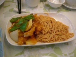 glycemic index of sweet & sour chicken and noodles
